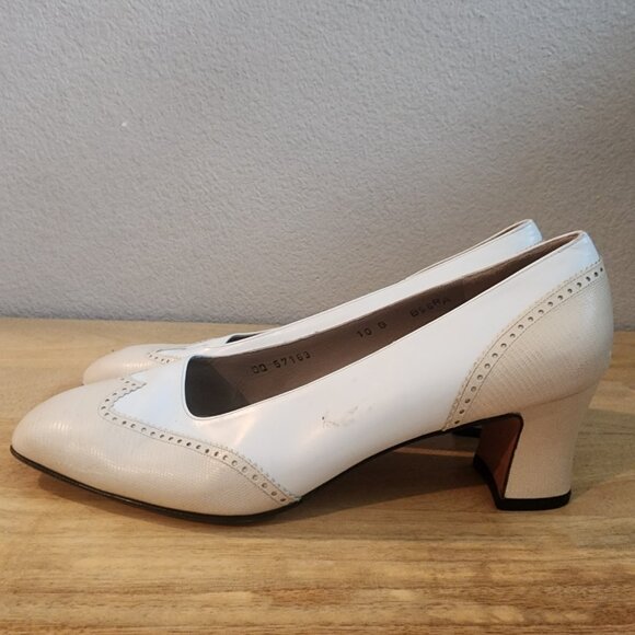Salvatore Ferragamo Womens Low Pump Heel Square Toe Leather White Beige Size 10B - Picture 4 of 12